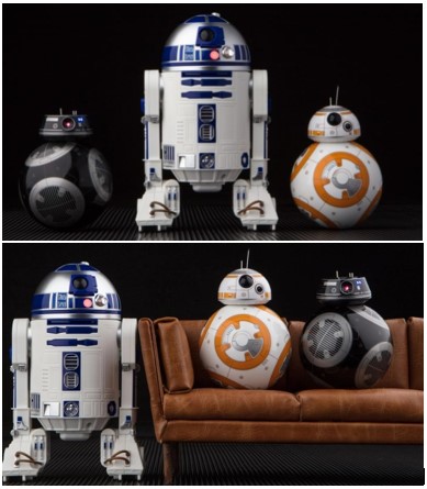 R2-D2, BB-8 y BB-9E de Sphero juntos y sentados en un sofá